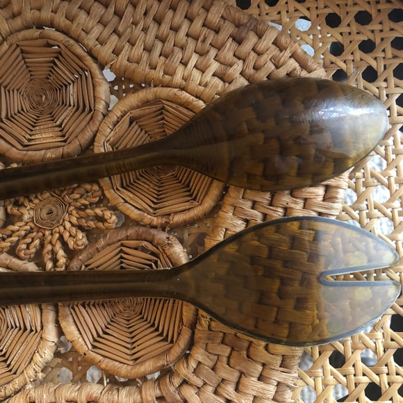 Indiana Glass Amber Grape Sala/Serving Bowl w/Lucite Tongs Retro - Picture 13 of 16